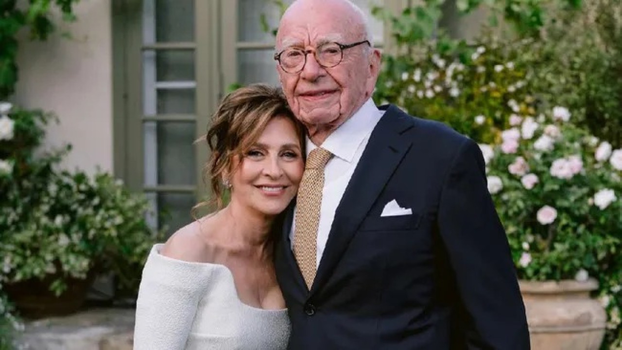 Ünlü iş adamı bir başka ünlü iş adamının kaynanasıyla evlendi