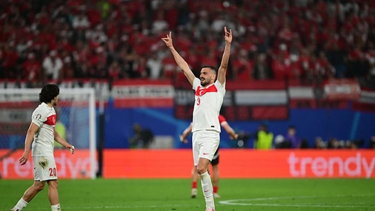 Avusturya'da 'bozkurt' işareti neden yasak? Merih Demiral bozkurt işaretini neden yaptı?