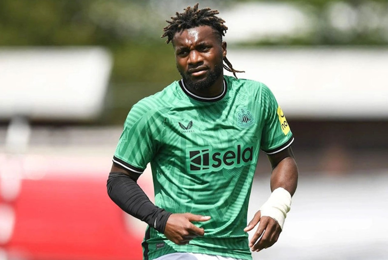 Fenerbahçe Allan Saint-Maximin transferini açıkladı