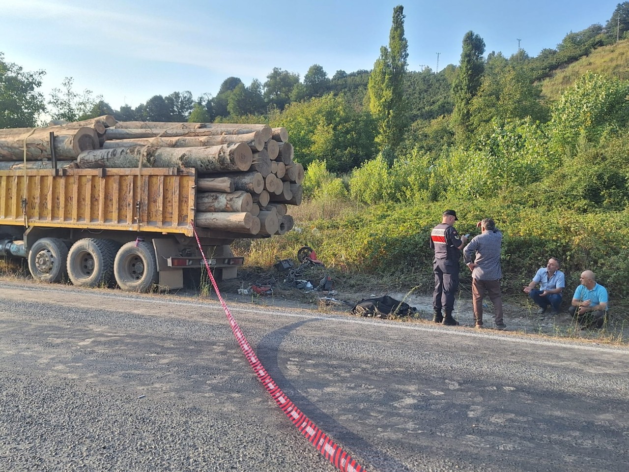 Zonguldak'ta kamyonun çarptığı elektrikli bisiklet sürücüsü Nişan Kesgin öldü