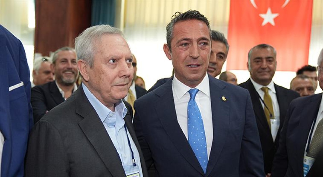 Fenerbahçe'de Aziz Yıldırım sürprizi. Ali Koç da şaşırdı
