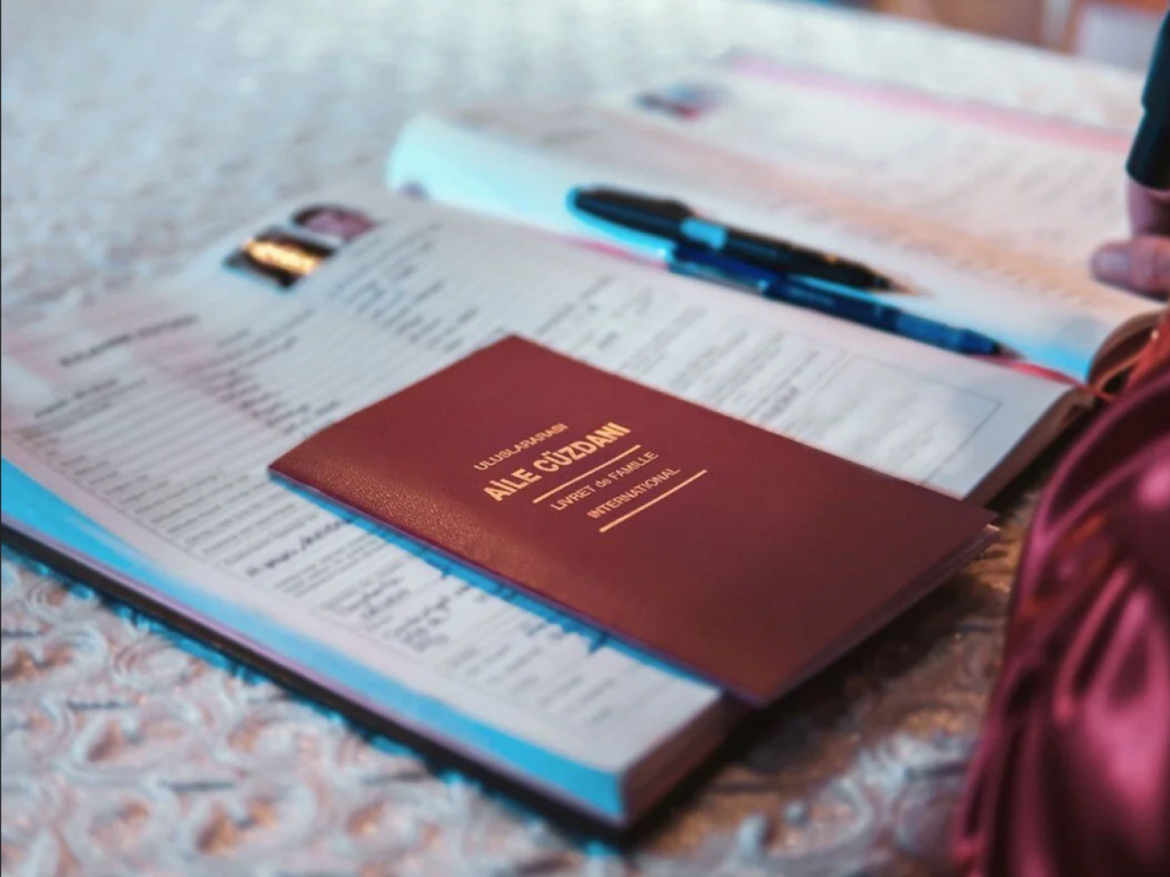 9. Yargı Paketi TBMM'de: Kadınlar bekarlık soyadlarını tek başına kullanamayacak!