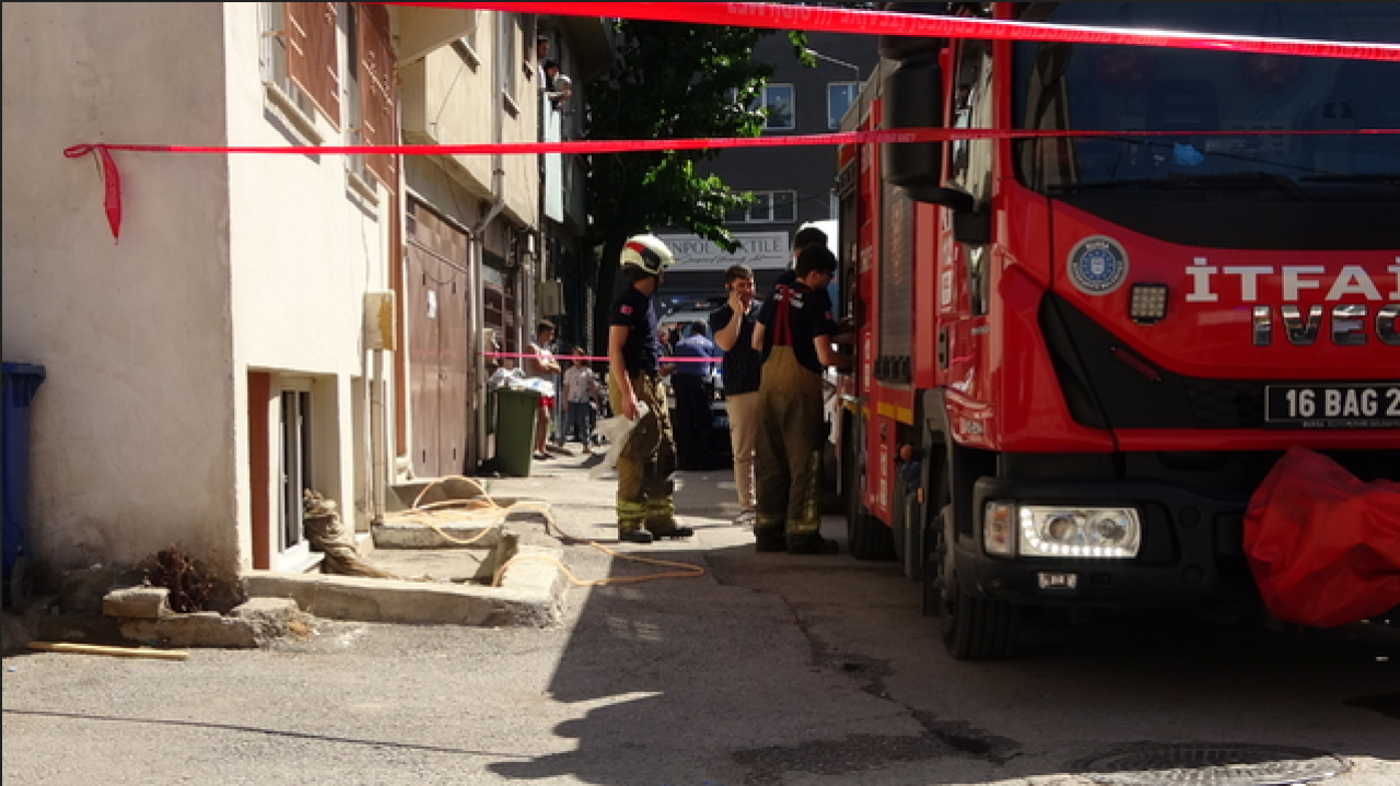 Bursa'da yalnız yaşadığı evde yangın çıktı: Faik Yorgun yaşamını yitirdi