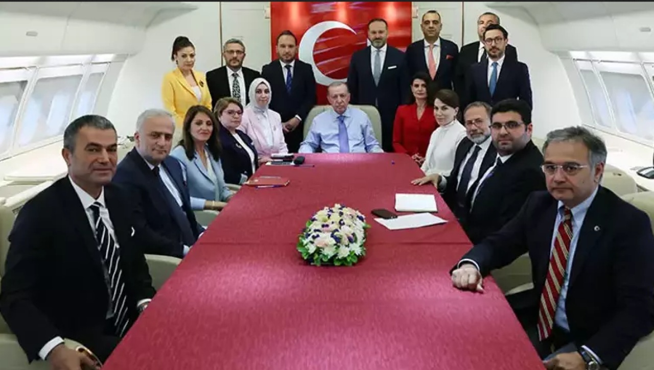 Cumhurbaşkanı Erdoğan'dan Kazakistan dönüşü önemli  açıklamalar!