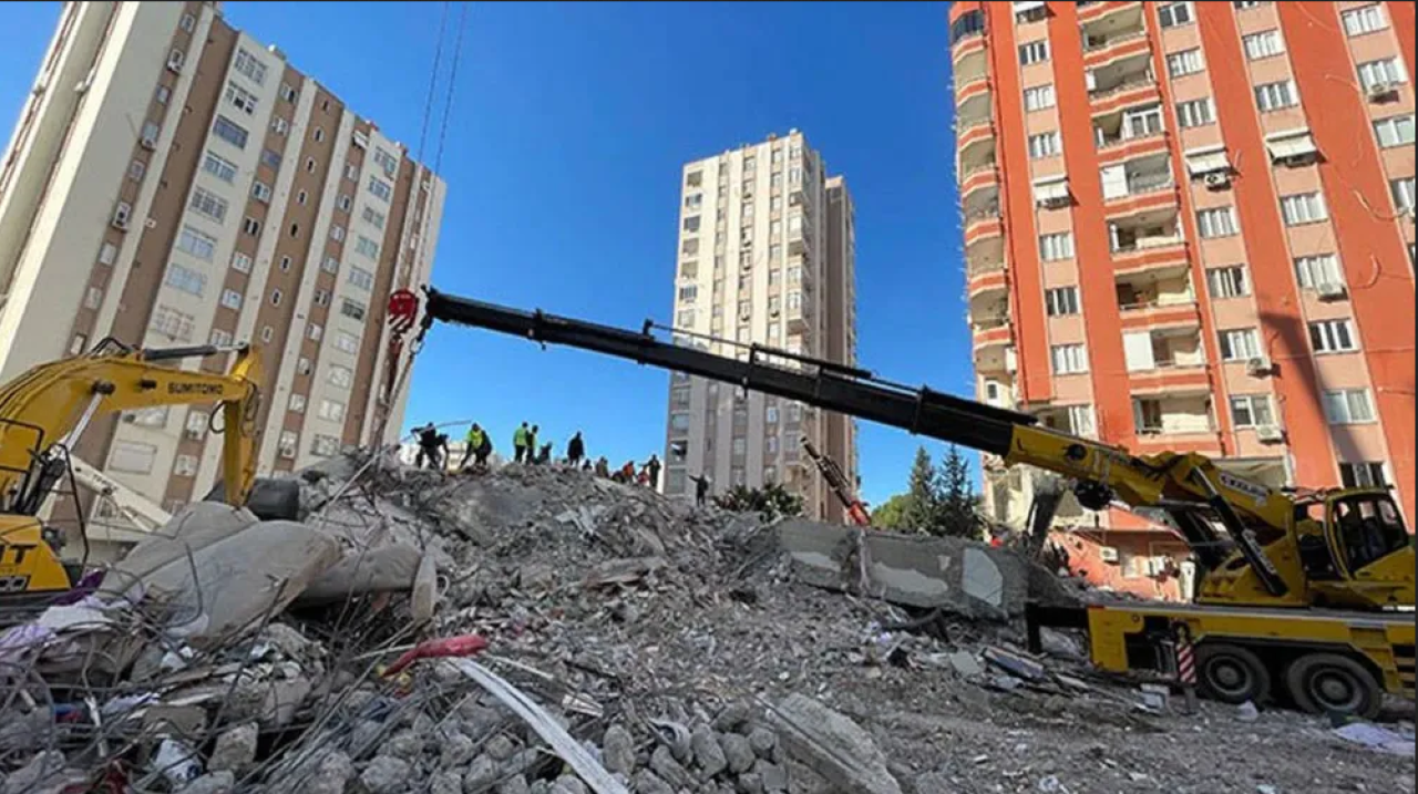 Depremde 51 kişiye mezar olan Furkan Apartmanı davasında karar çıktı!
