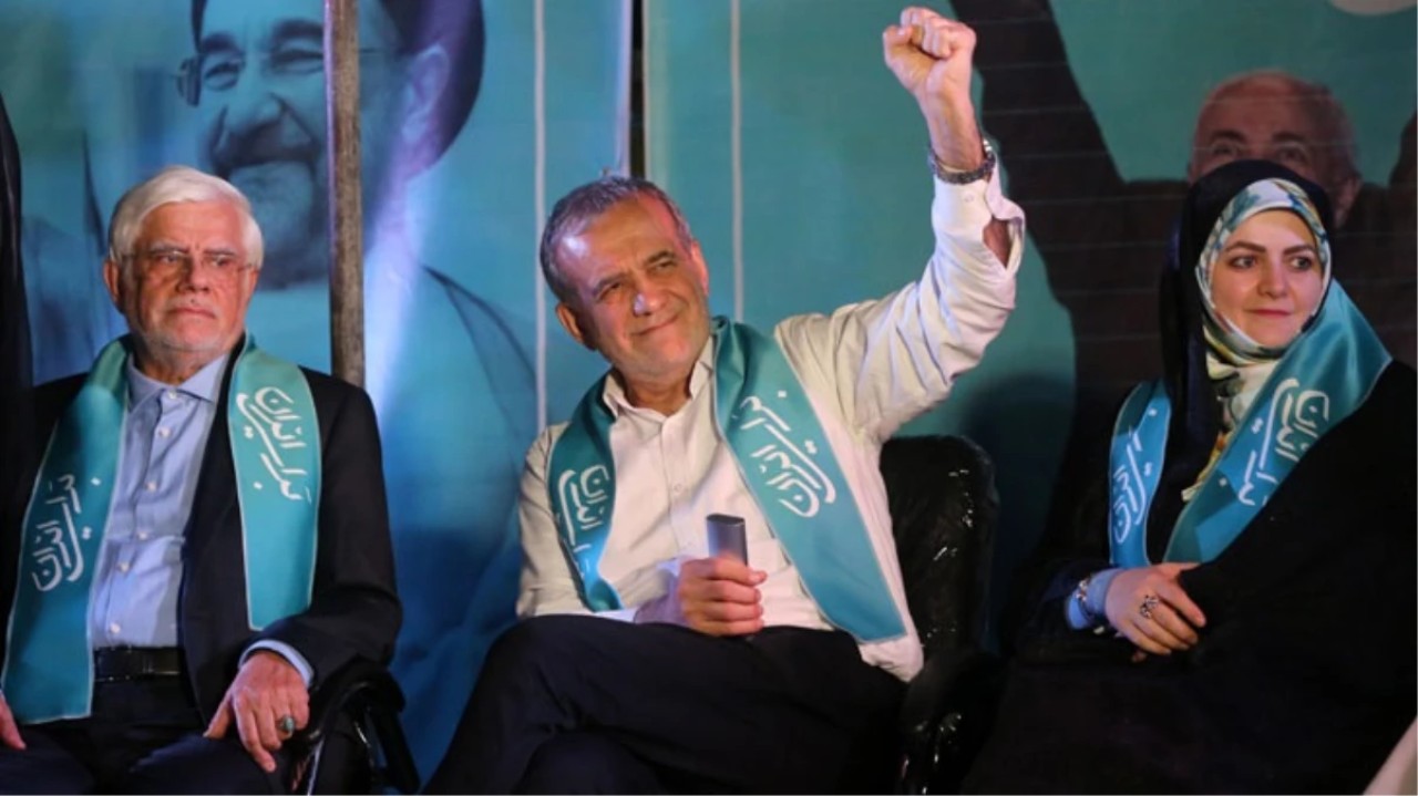 İran'da Pezeşkiyan seçimi kazandı,  açıklaması gündem oldu: "Anam da babam da Türk,  bununla gurur duyuyorum"