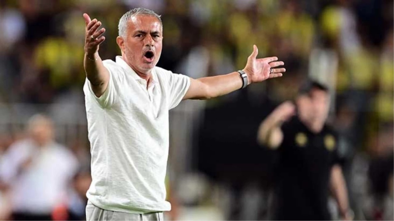 Mourinho Fenerbahçelileri üzecek haberi verdi