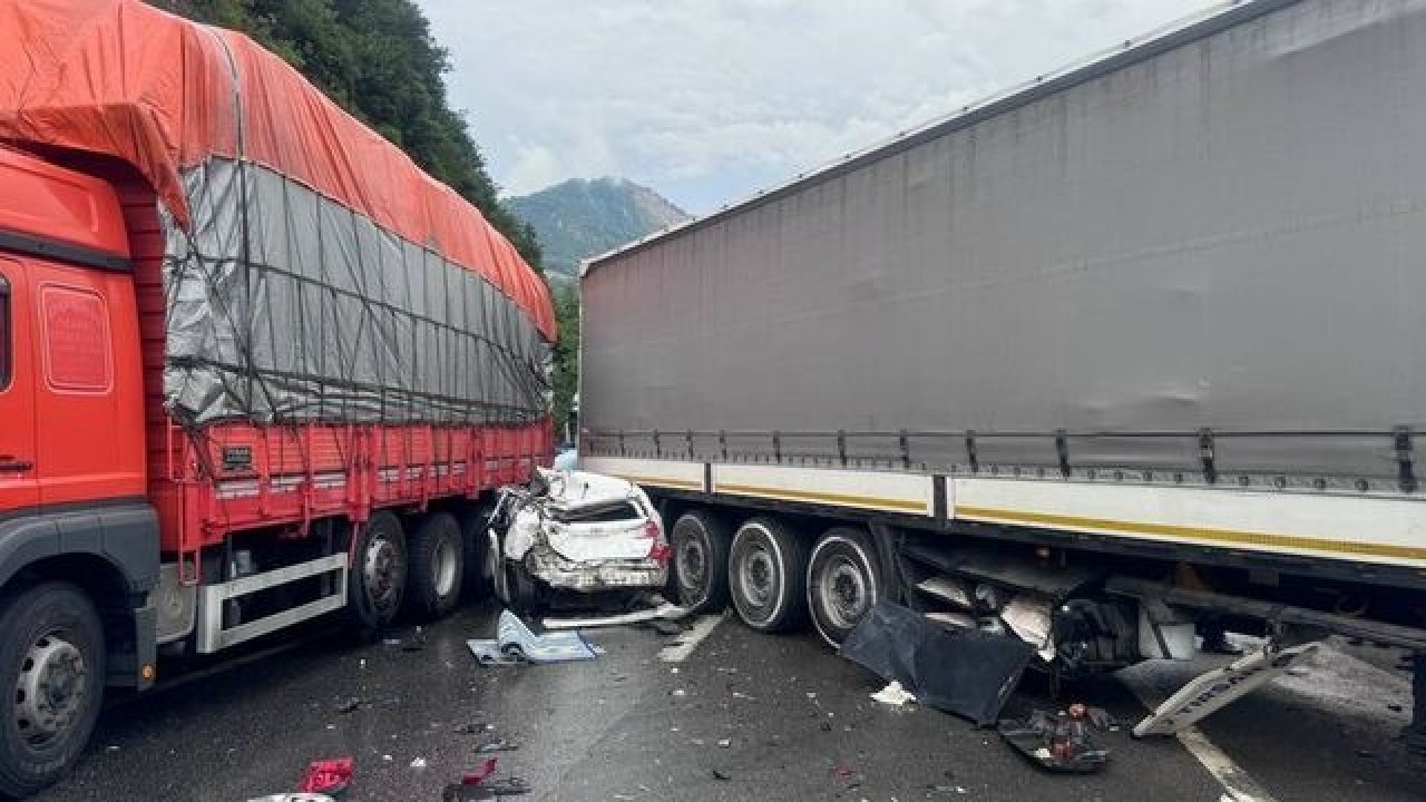 Sakarya'da feci kaza: Mehmet Burak öldü