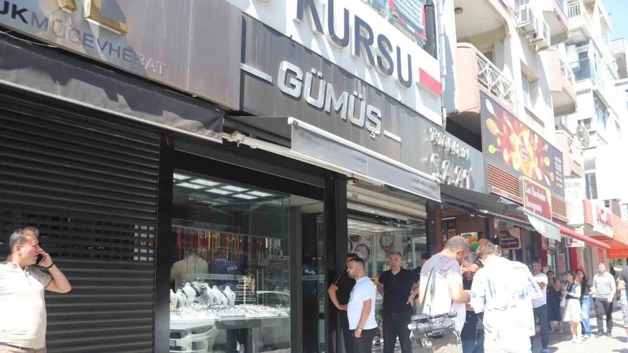 Kız arkadaşıyla gittiği gümüşçüde ateş etti. Gümüşçü Hasan Çınar öldü