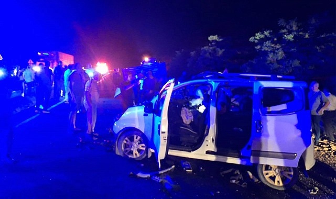 Erzincan'da feci kaza: Ayşe Tukek,  Barancan Tukek ve bir çocuk öldü