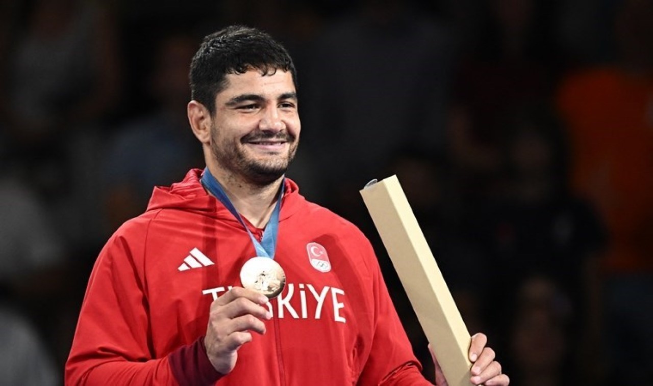 Taha Akgül veda etti