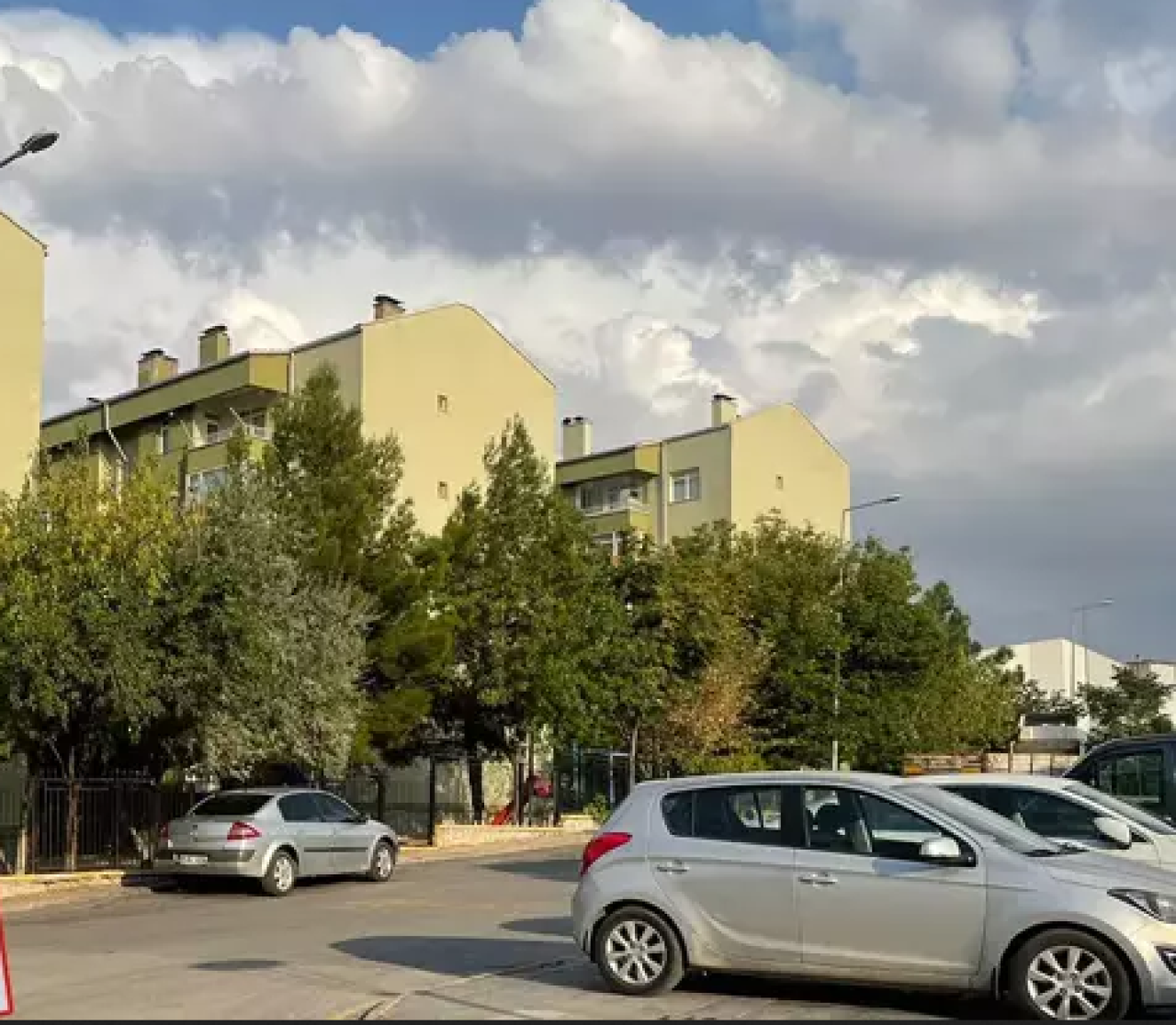 Ankara’da küçük kız,  köpeklerin saldırısına uğradı!