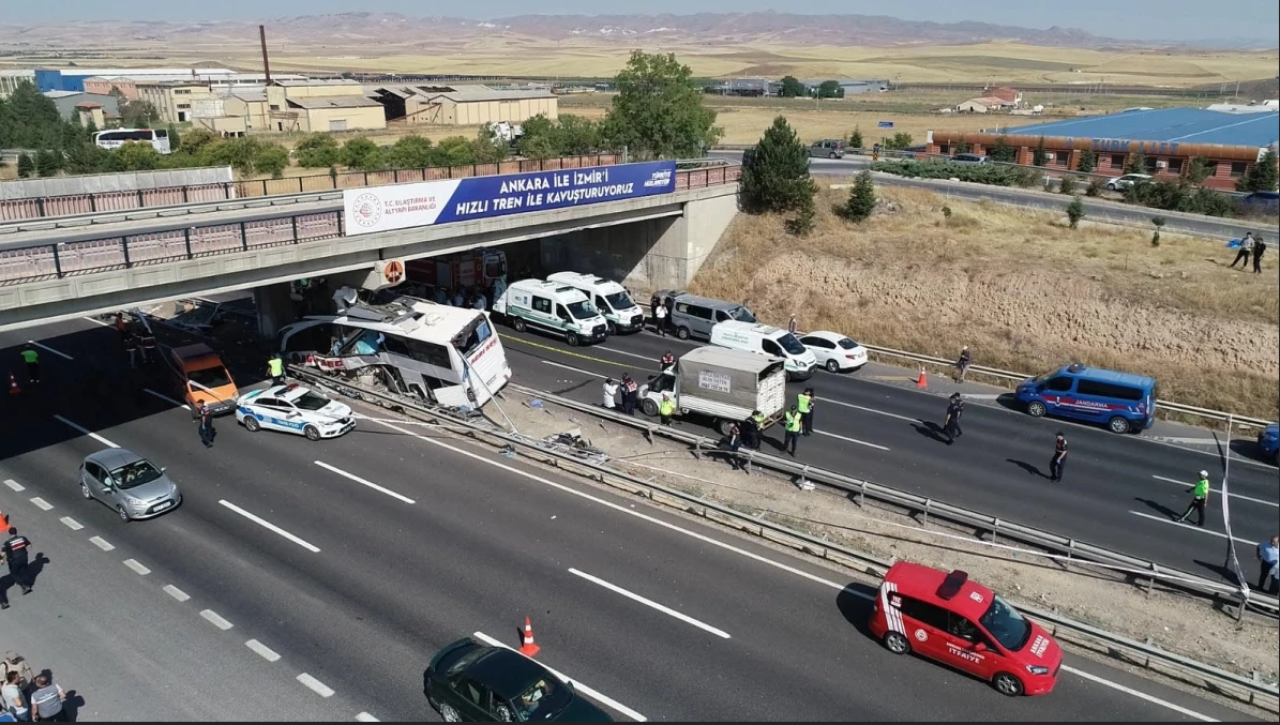 Ankara'da 9 kişinin öldüğü otobüs kazasında ön rapor çıktı!