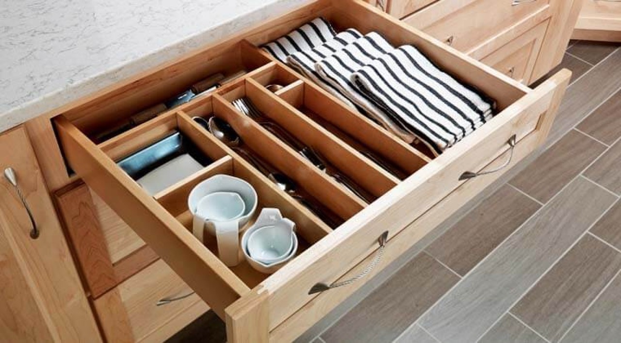 Mutfakta Düzenin Anahtarı: Çekmece Düzenleyiciler