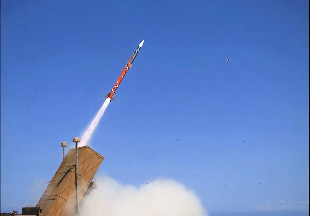 Türkiye'nin demir kubbesi GÖKDEMİR'den ilk atış