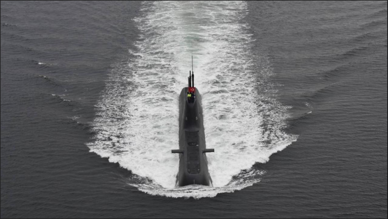 Türkiye'nin yeni denizaltısı ''Pirireis'' göreve başladı!