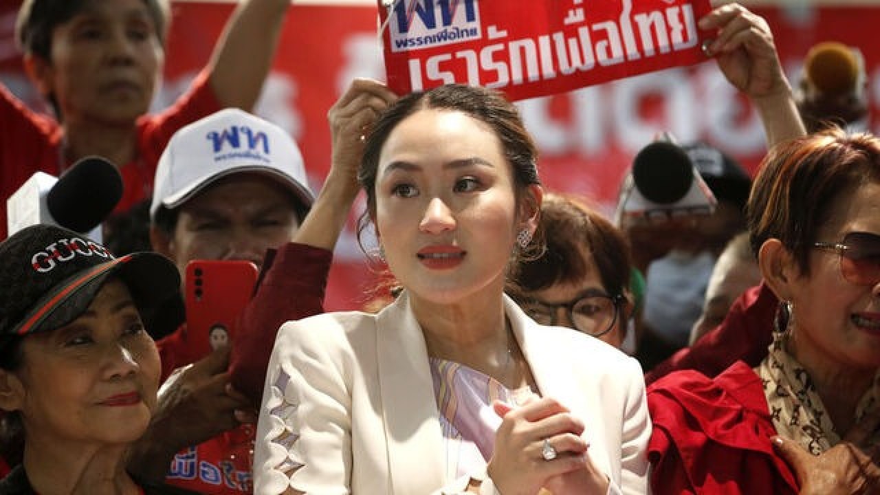 Darbeyle devrilen eski başbakanın kızı ülkenin yeni başbakanı oldu