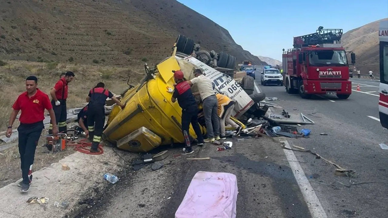 Erzincan'daki kazada polis Ömer Cihan,  eşi Aysun Fatma Cihan ve çocuğu öldü