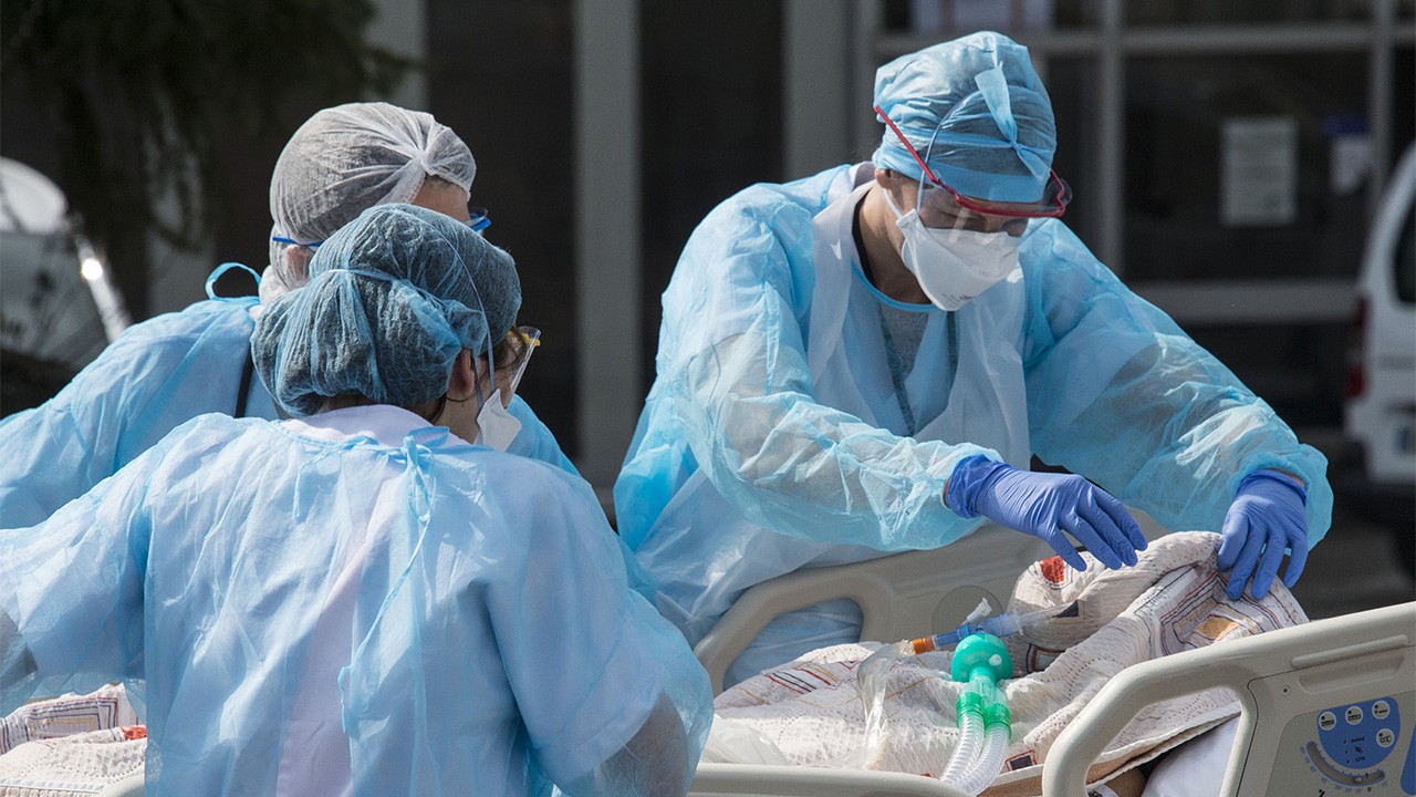 Covid-19 vücuttan ne kadar sürede atıldığı ortaya çıktı!