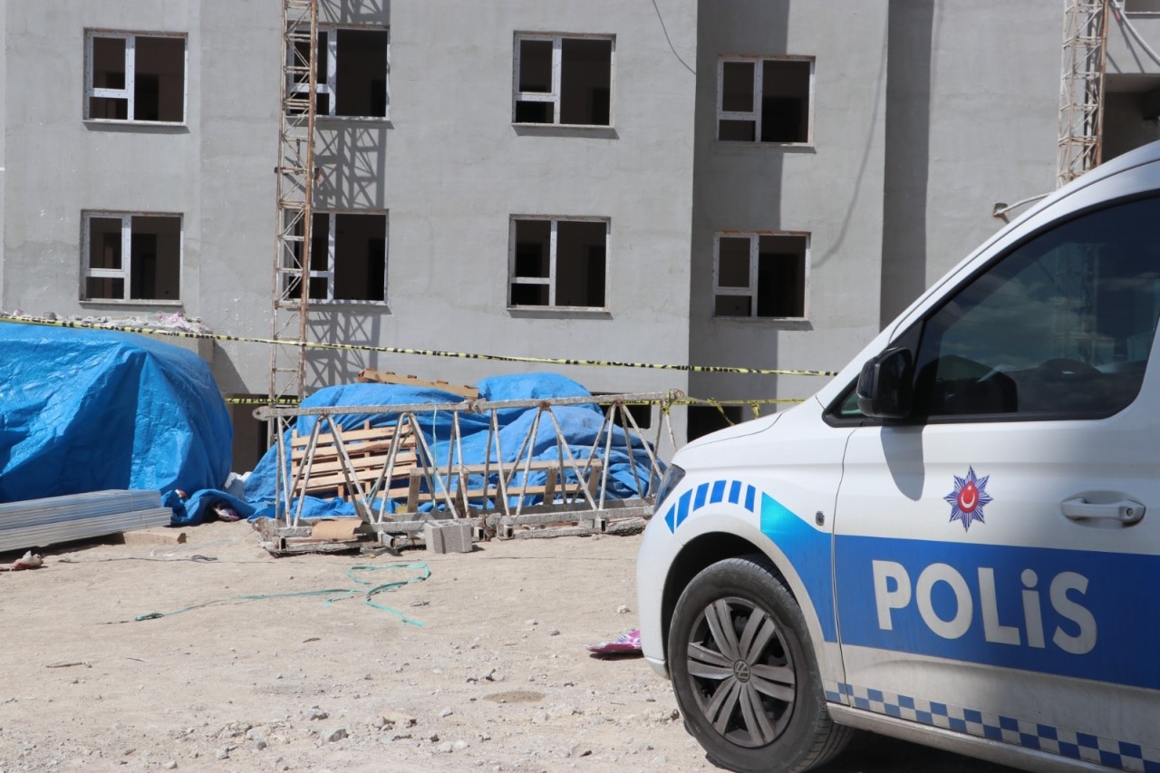 Ankara'da yürek yakan olay. İnşaattan düşen Volkan Buru ve Çetin Buru kardeşlerle kuzenleri Merctan Buru öldü