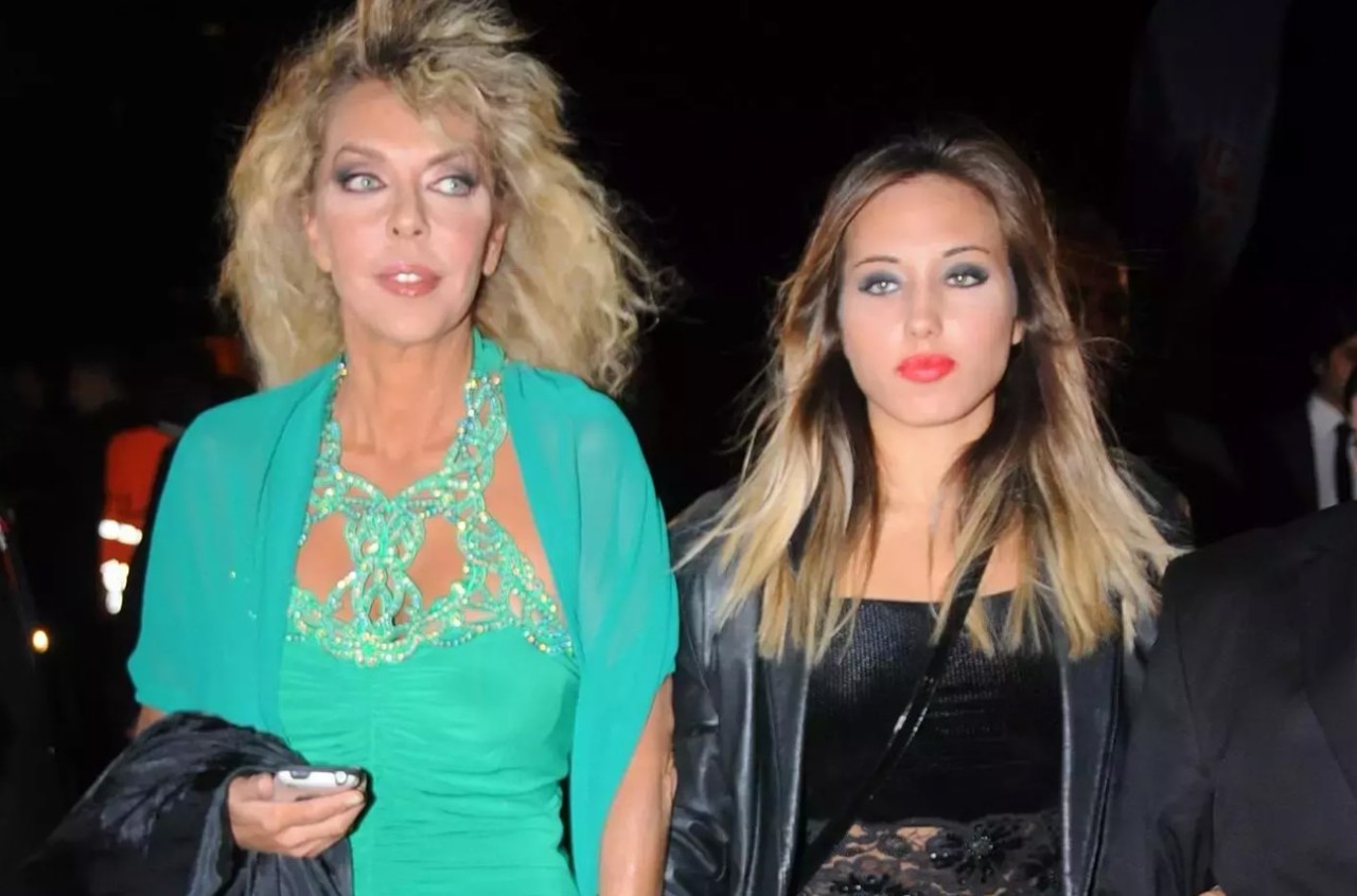 Ahu Tuğba'nın kızı annesinin son anlarını anlattı: Keşke o şekilde görmeseydim