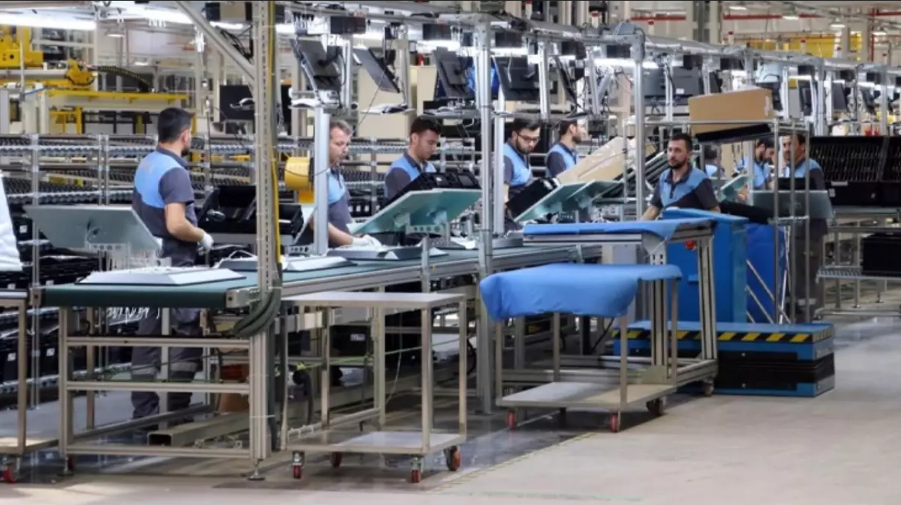 Dünyaca ünlü marka fabrikalarını kapatacak: 1800 kişi işten çıkarılacak!