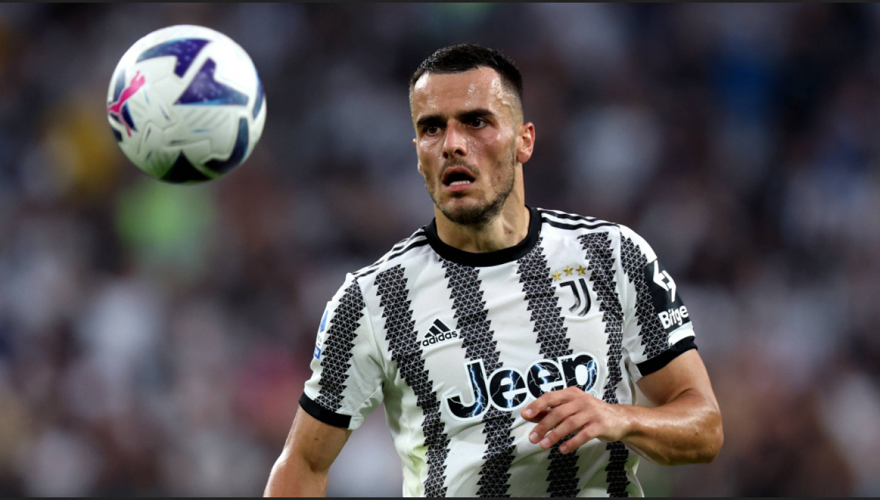 Juventus açıkladı: Kostic Fenerbahçe'de