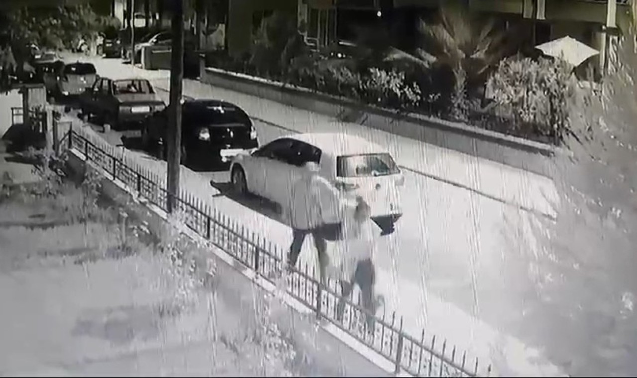 Tokat Erbaa'da sokak ortasında genç kadına bıçaklı saldırı