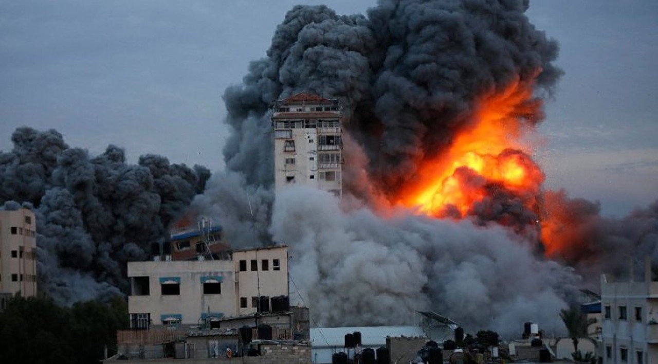 İsrail Gazze’de okulu vurdu: 13’ü çocuk 21 ölü,  30 yaralı