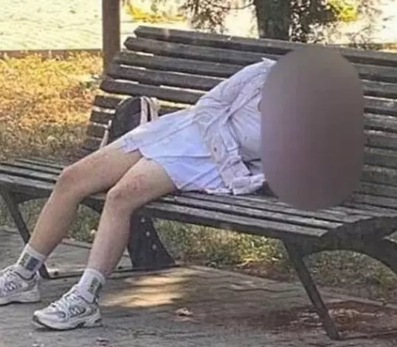 Bankta oturduğu sırada şarapnel parçasının isabet ettiği 14 yaşındaki kız çocuğunun kafası koptu