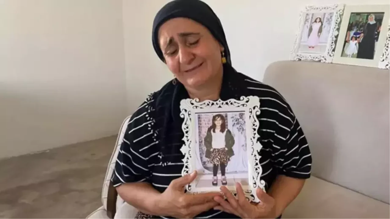 Narin'in annesi Yüksel Güran'dan bir itiraf geldi: Adliyedeki kelepçeli fotoğrafı ortaya çıktı!