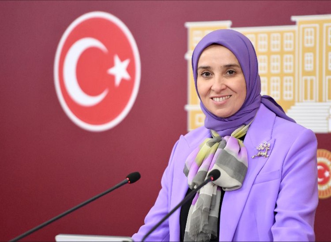 Elif Esen’den çarpıcı açıklamalar: "Çocukların üzerinden tasarruf tedbirleri kaldırılmalı"