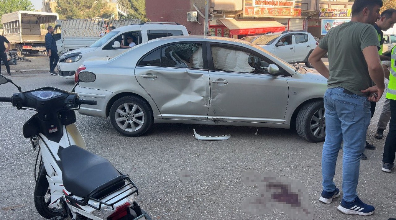 Şanlıurfa'da korkunç kaza: Otomobilin camına saplandı