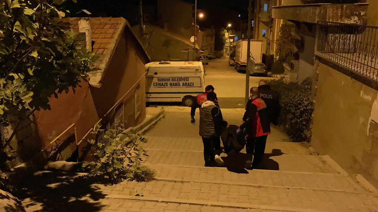 Burdur'da 2 gündür haber alınamayan adam evinde ölü bulundu