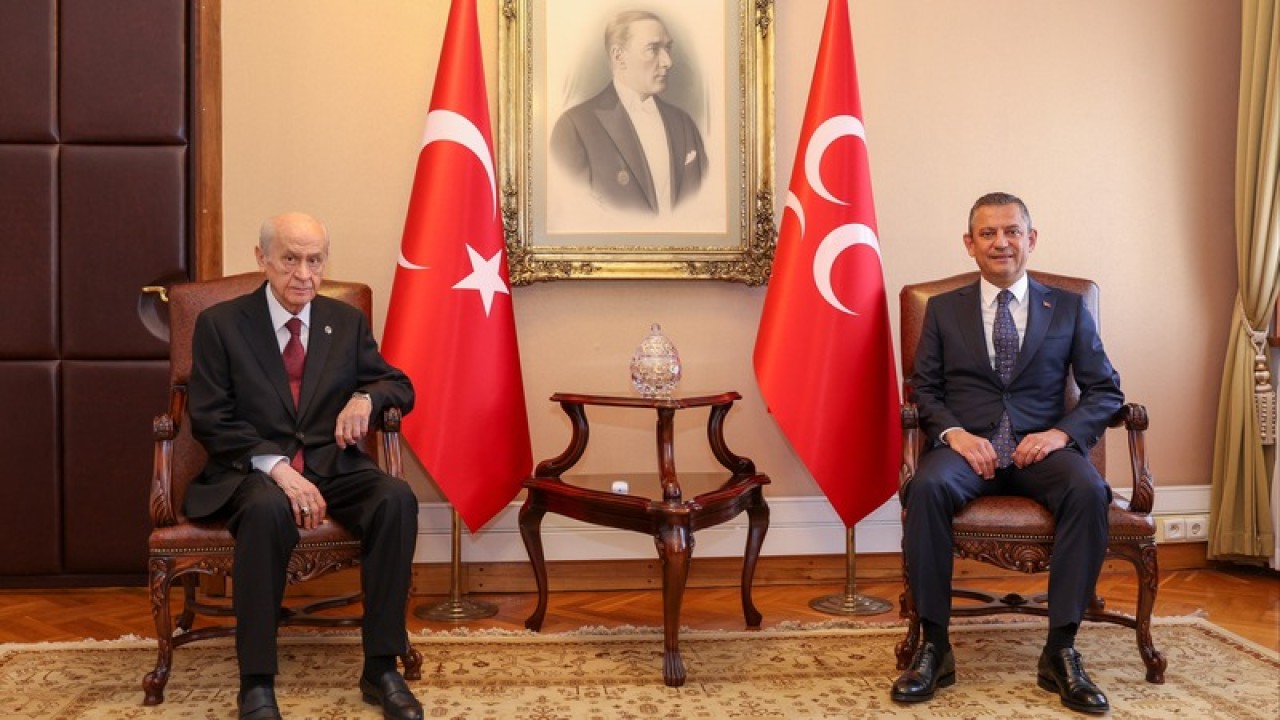 MHP lideri Bahçeli'den Özgür Özel hakkında ortaya atılan ''Yasak aşk'' iddiaları için çarpıcı açıklama!