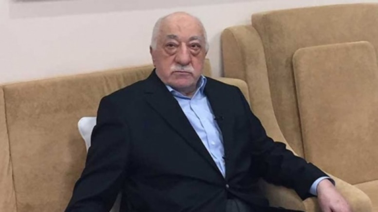 Fethullah Gülen'in ölümü ile ilgili ünlü sunucu sert konuştu: ''Ateşi bol olsun''