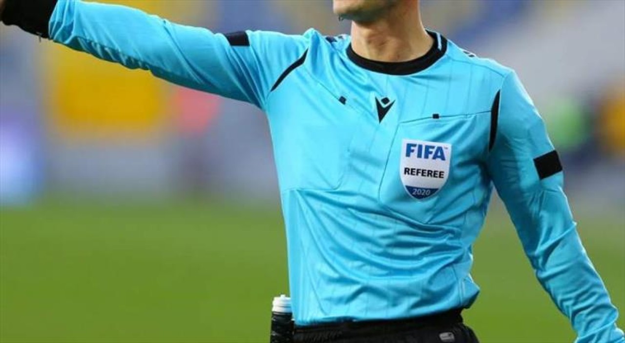 Ofsayt ve VAR kuralı değişiyor mu? FIFA'da büyük devrim!