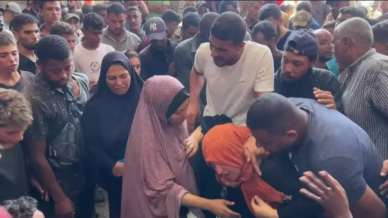 İsrail Ordusu Gazze’de Yine Okul Vurdu: En Az 28 Ölü