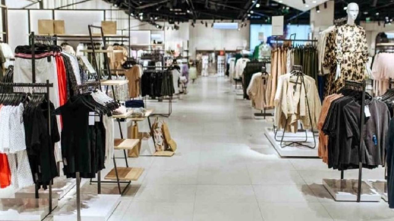 Ünlü giyim devi iflas etti