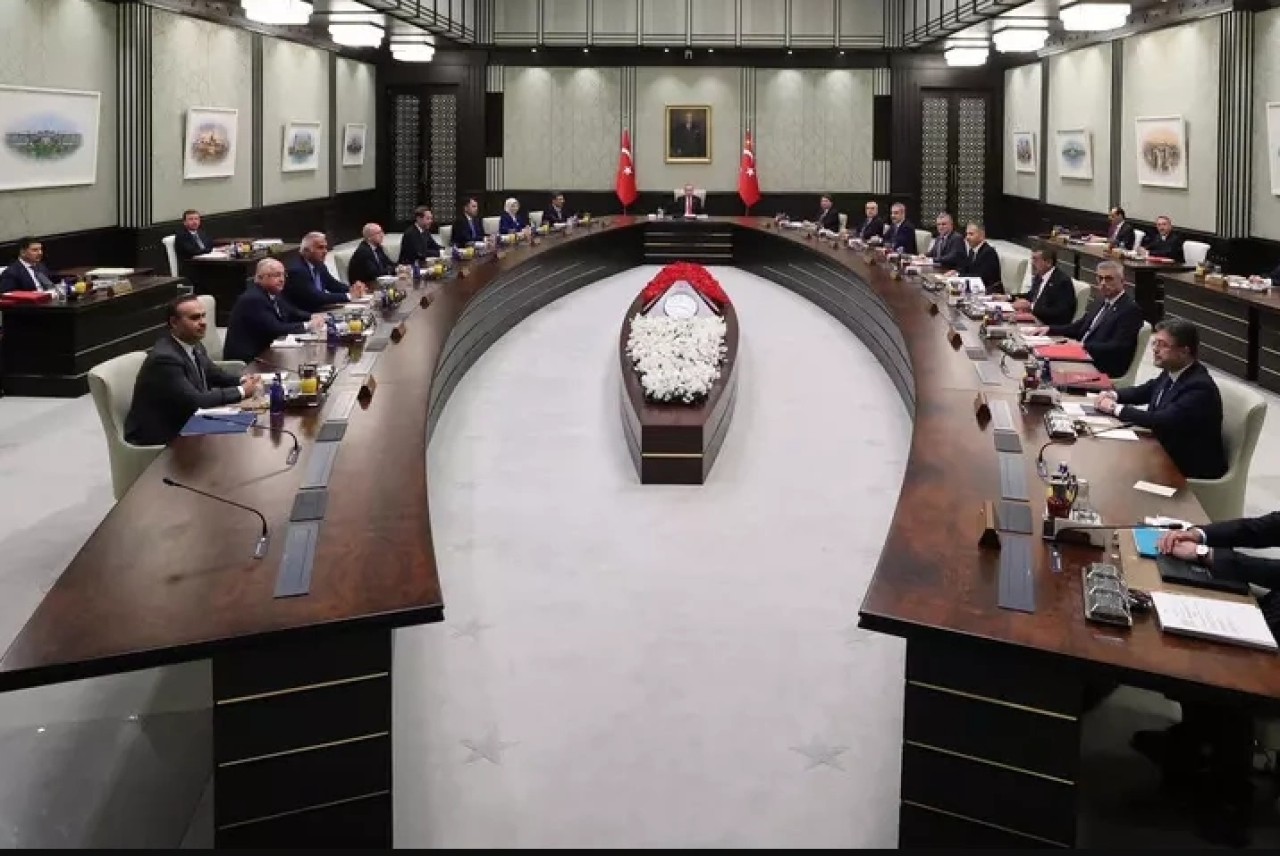 Kabinede hangi Bakanlar değişecek? Kulis bilgisi sızdı!