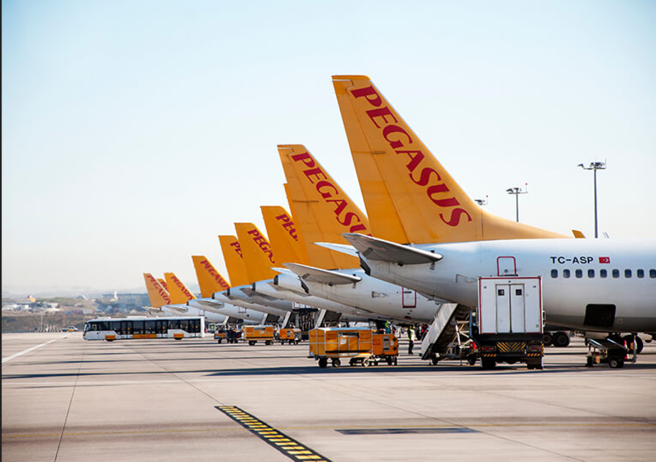 Pegasus 3 ülkeye uçuşlarını durdurdu!