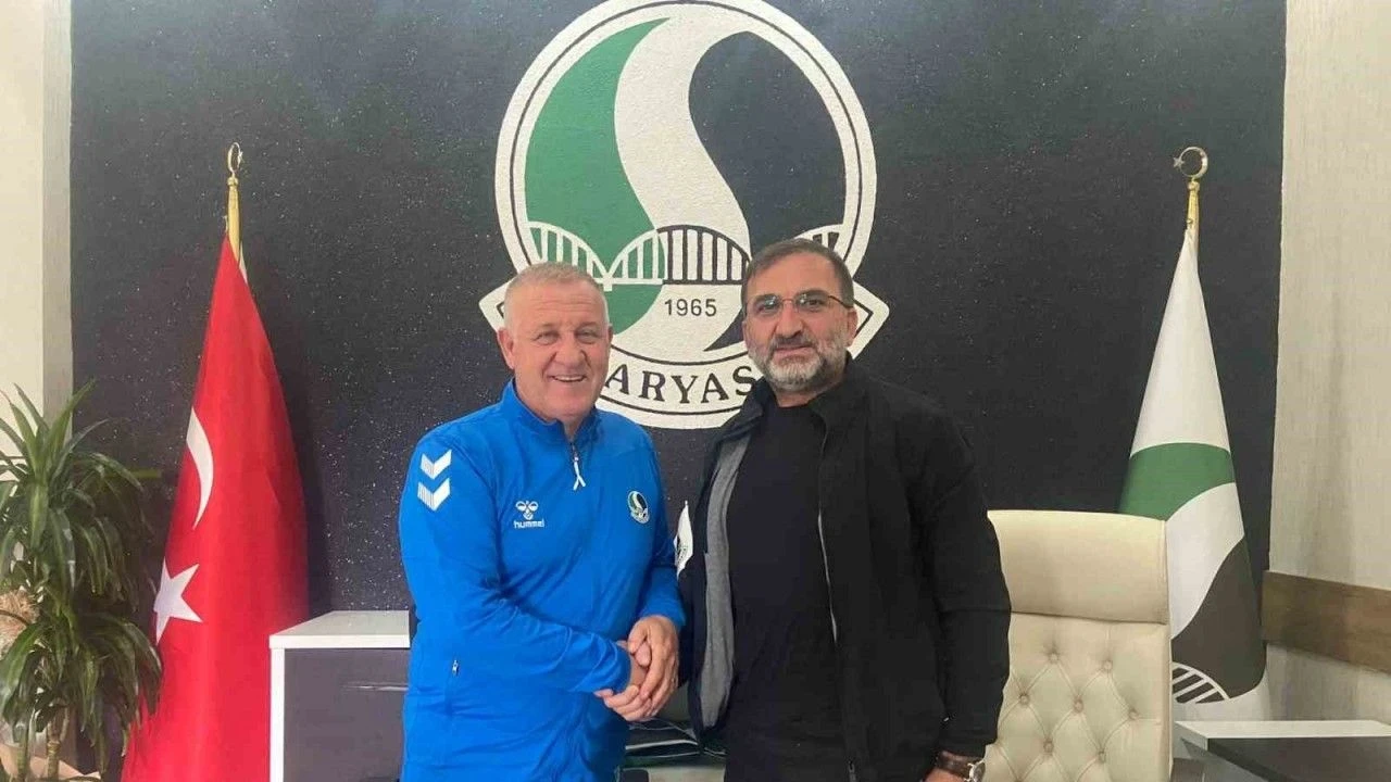 Sakaryaspor tecrübeli teknik adam Mesut Bakkal ile anlaştı