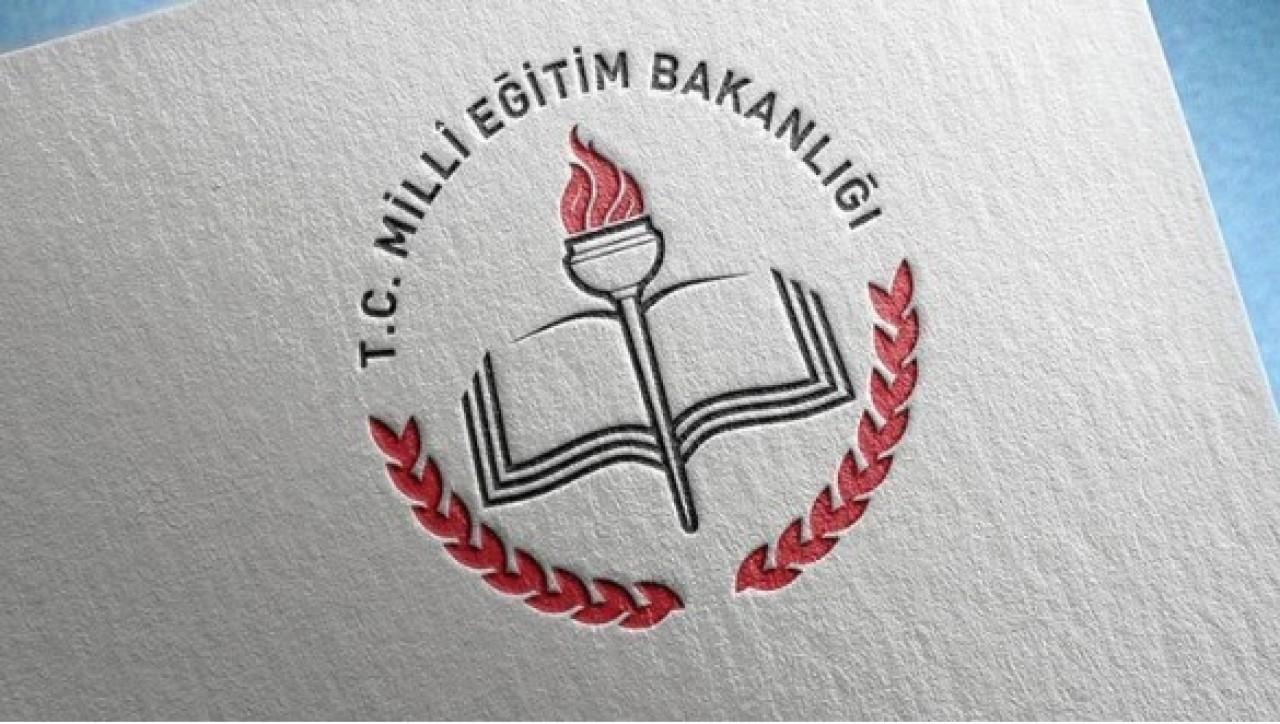 MEB'den öğrencilere duyuru: Tüm müfredat değişiyor!