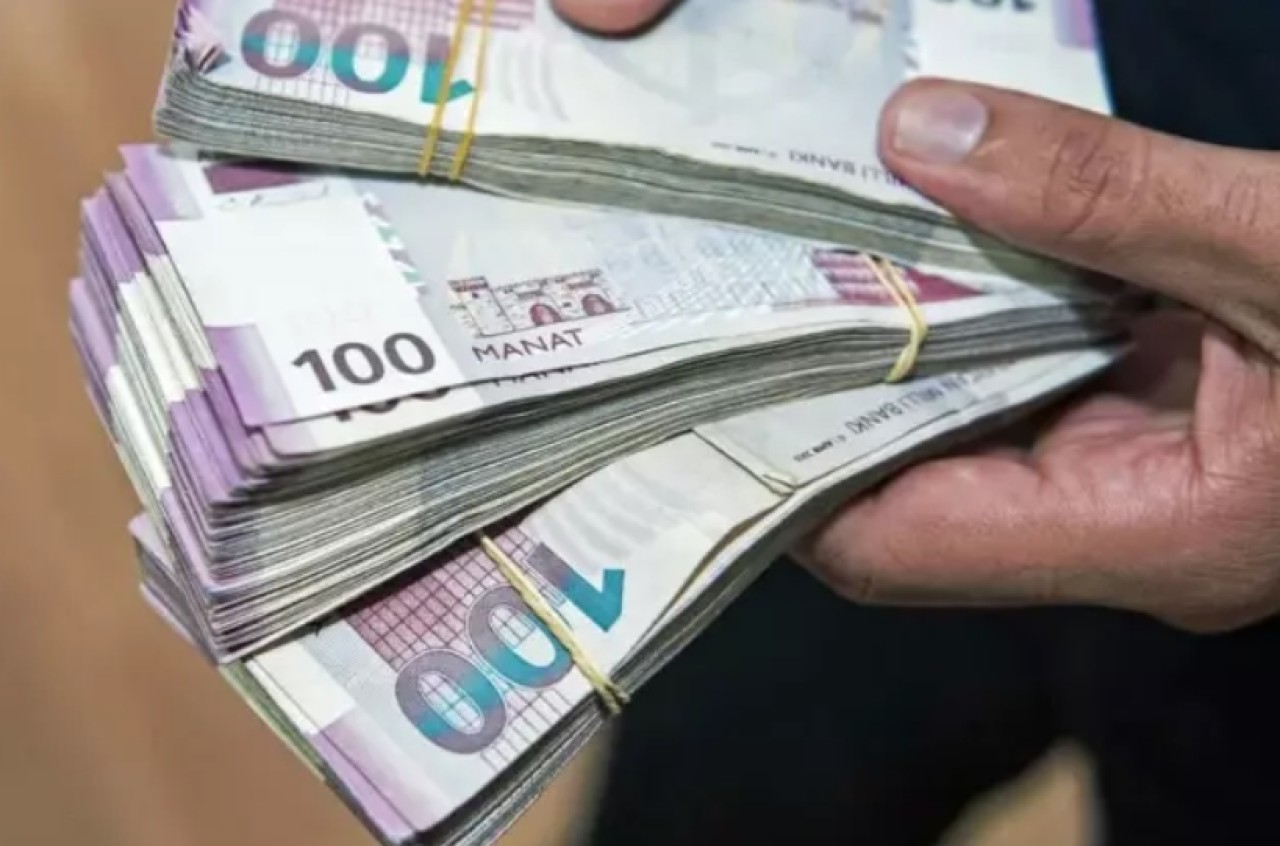 Azerbaycan parası,  Türk Lirasını sollayıp geçti