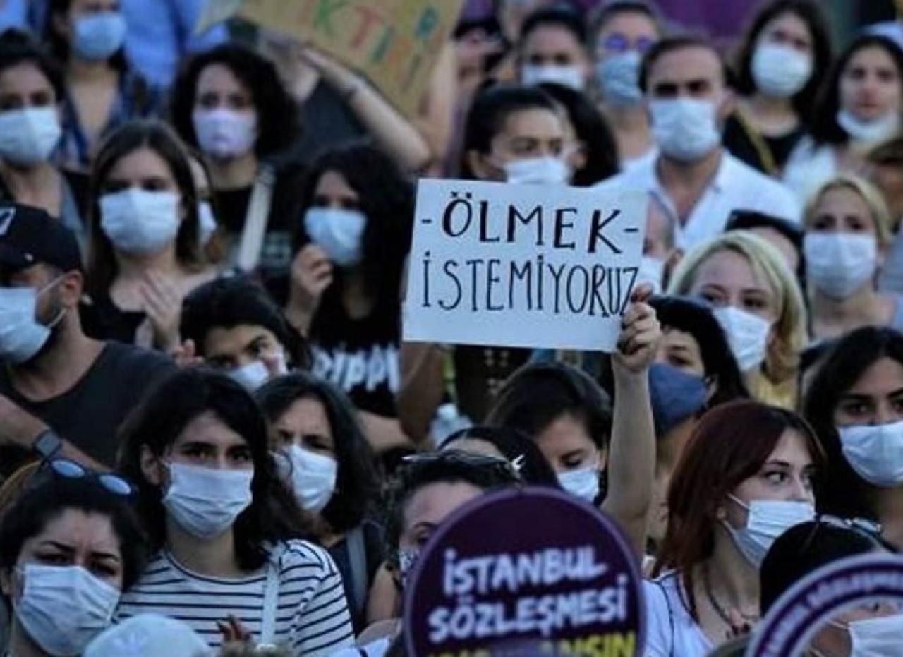 Uraz Kaygılaroğlu,  tepki çeken sergiyle ilgili konuştu 1