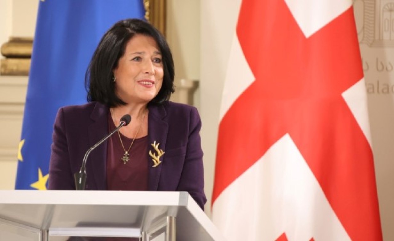 Gürcistan'da siyasi kriz: Cumhurbaşkanı Zurabişvili,  halkı sokağa çağırdı