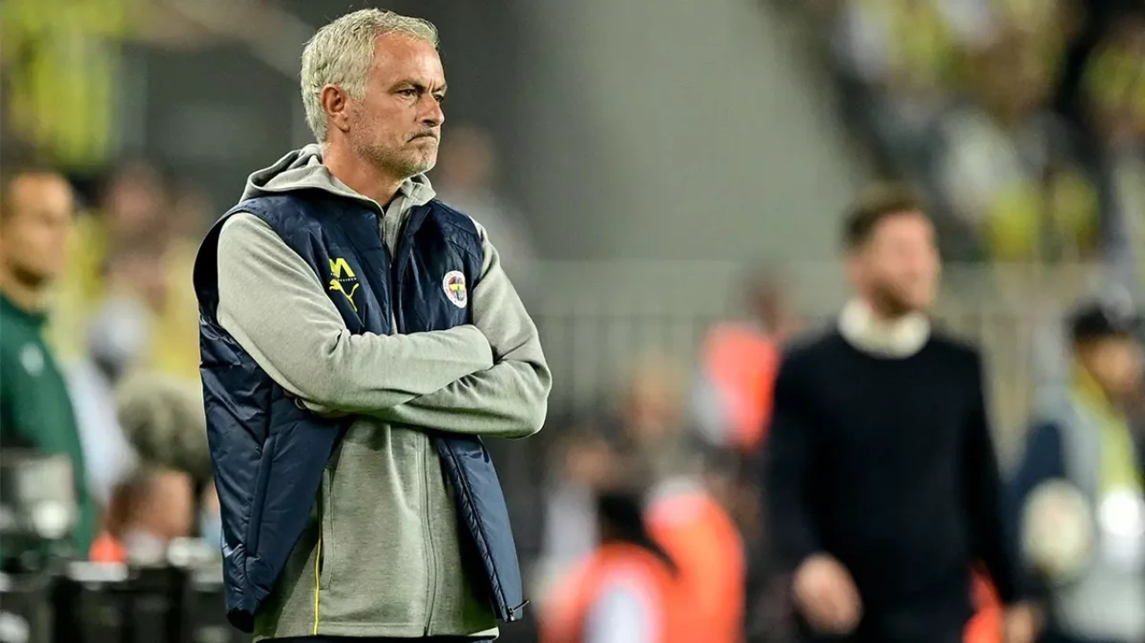 Mourinho Fenerbahçe'den ayrılıyor! İngiltere yolcusu