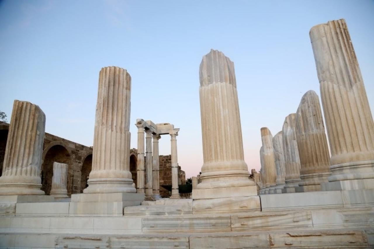 Tapınağın sırları: Yüzyıllar sonra ilk kez ayağa kalktı!'