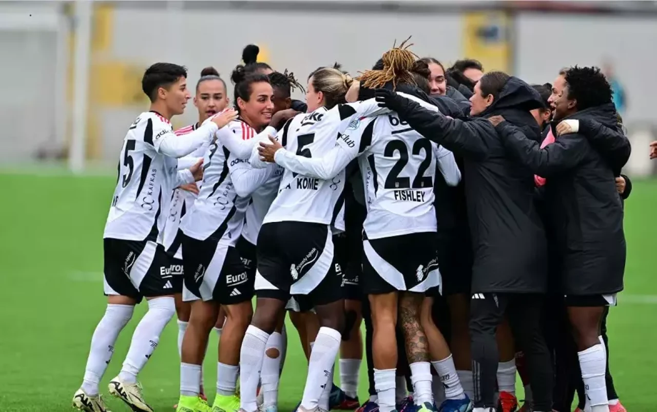 Kadınlar Süper Ligi’nde Beşiktaş’tan Fenerbahçe’ye derbi şoku!