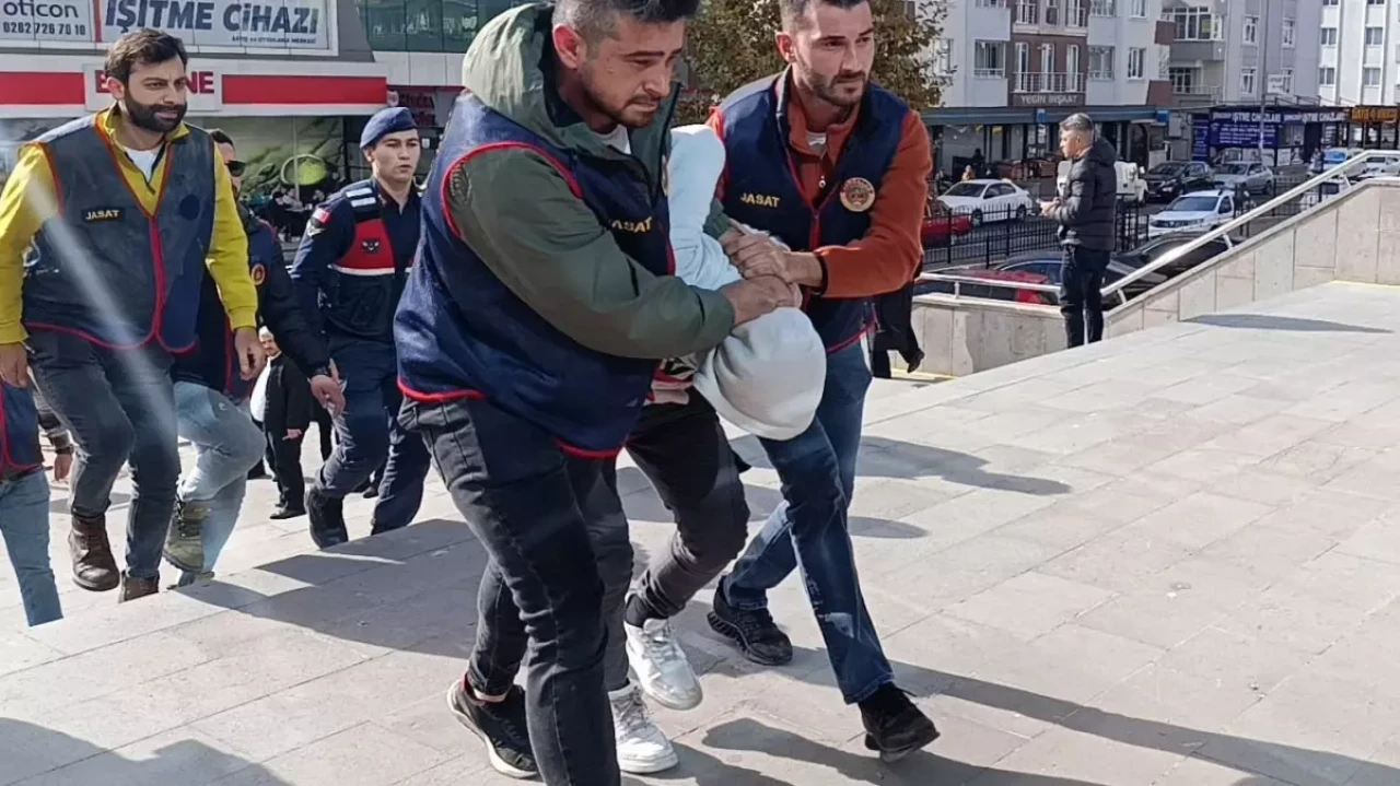 9 aylık bebeği istismar etmişti: Baba cezaevinde intihar etti!